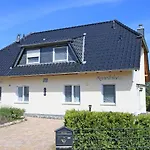 Doppelhaushaelfte Meeresbrise Апартаменты