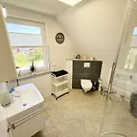 Апартаменты Doppelhaushaelfte Meeresbrise Гагер
